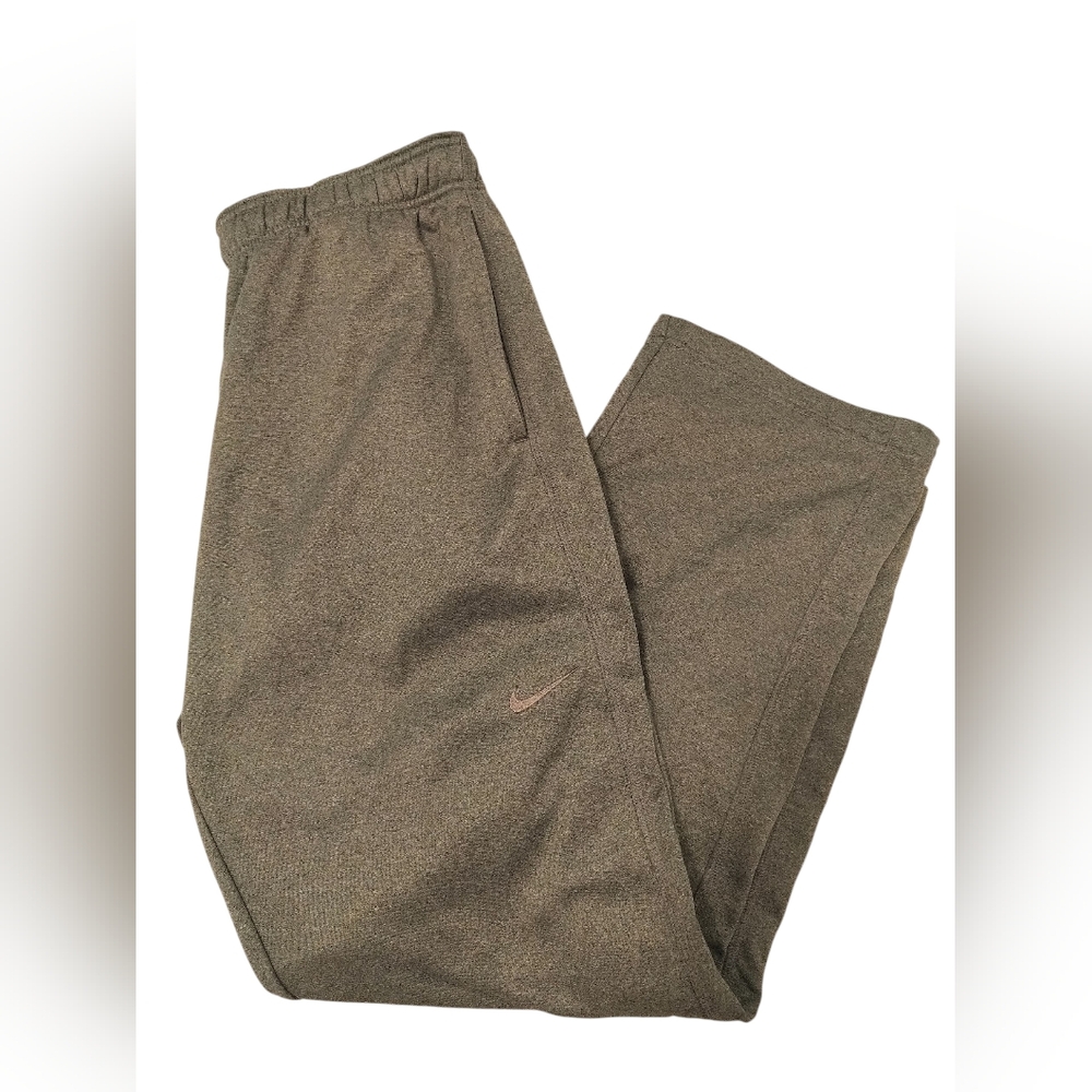 Nike Therma- Fit Men's  Grey Joggers. Size M
